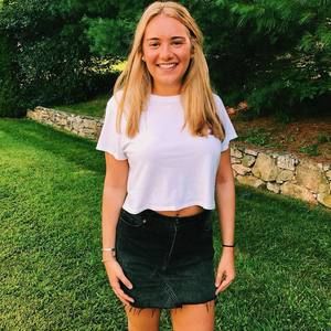 Meet your Posher, Nikki